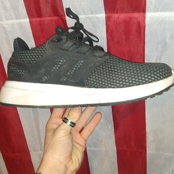 Adidas Ultraboosts - Picture 4 of 5